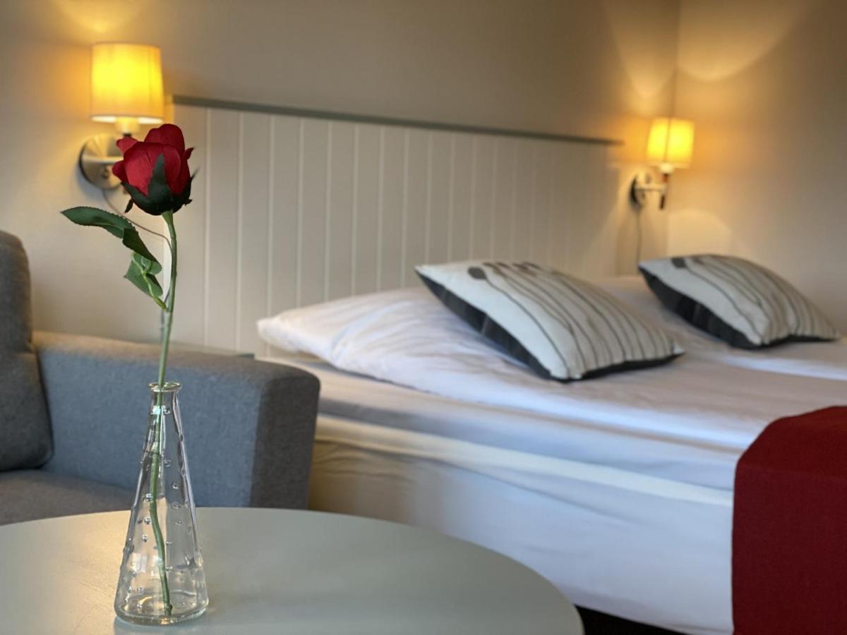 Nordby Hotell Lervik Extérieur photo