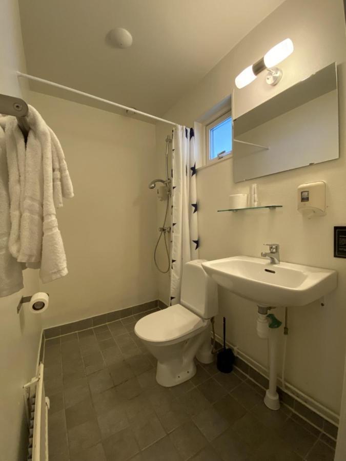 Nordby Hotell Lervik Extérieur photo