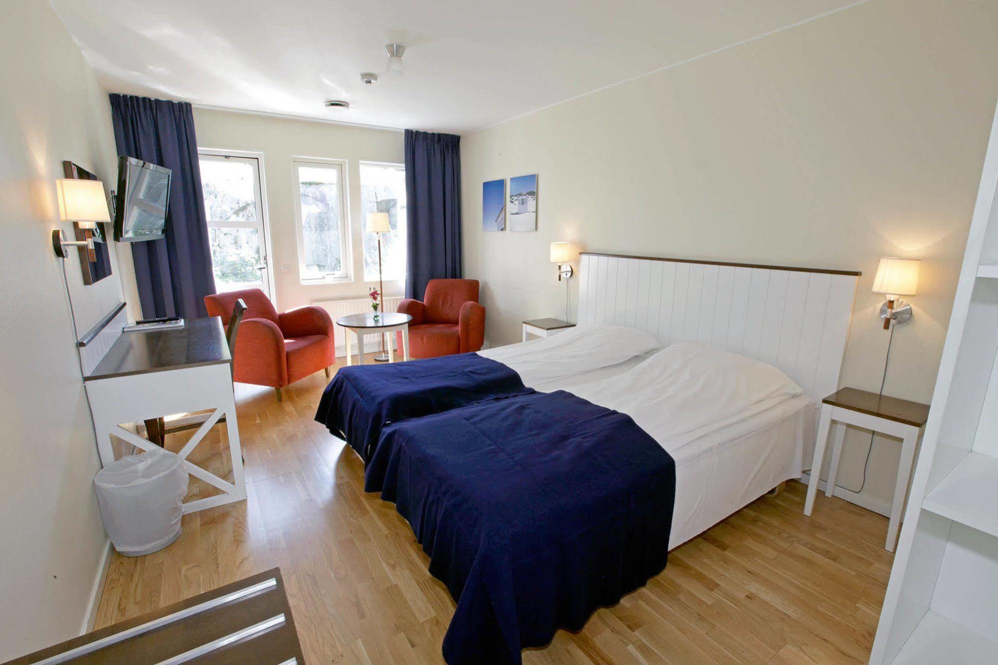 Nordby Hotell Lervik Extérieur photo